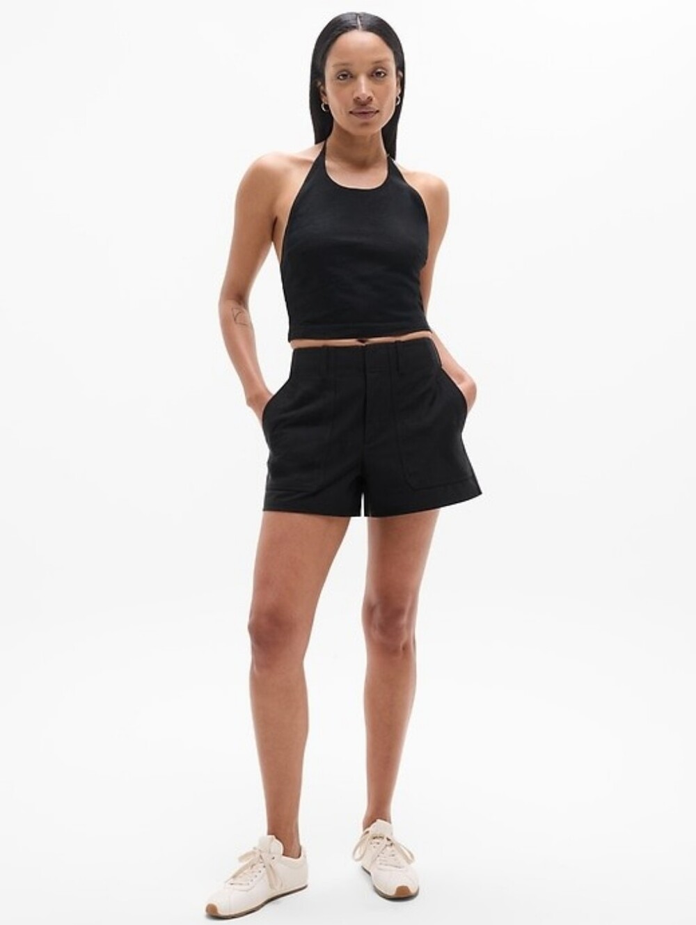 Skyline High Rise Tailored 4" Short Denim-like structure with sport-like stretch
